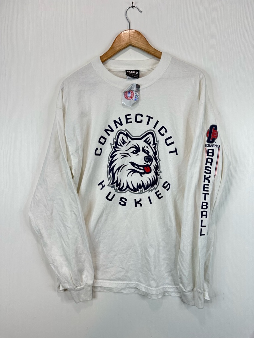 Tee's Plus White Crewneck T-Shirt with Park Sportswear Tag